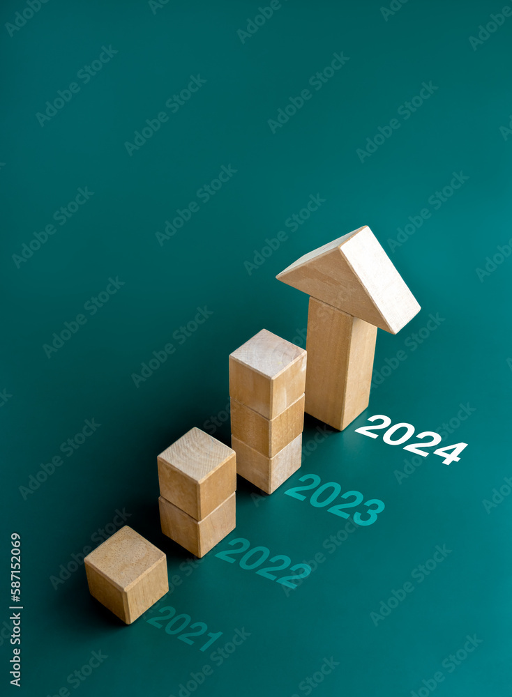 Poster 2024, 2023,2022 and 2021 new year calendar number and wooden cube blocks bar graph steps with big ar