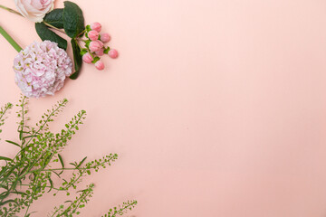 ピンクの花のロマンチックでエレガントな背景