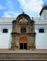 Entrada lateral, catedra metropolita, ciudad de Guatemala, construida entre los años 1782 y 1815