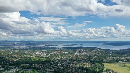 Obraz premium vue panoramique d'Oslo depuis Holmenkollen, norvège