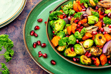 Vegetable salad with grilled vegetables