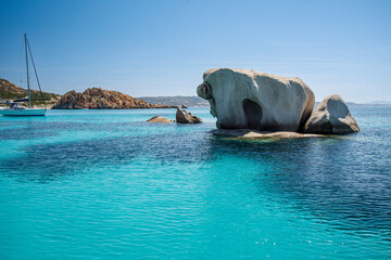 foto panoramica di una costa della Sardegna