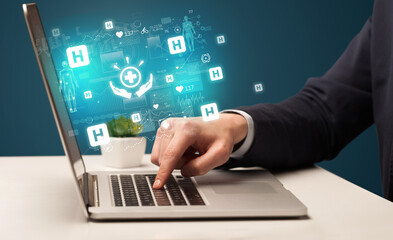 hand browsing on the internet for medical issues