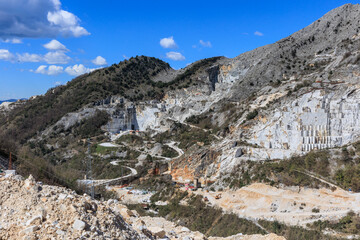 View of Carrara marble quarries - 587274250