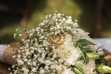 Anillos en Flores