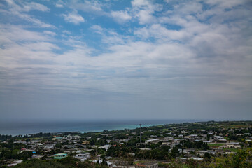 沖縄県伊江島の城山（タッチュー）から見える空と海の風景