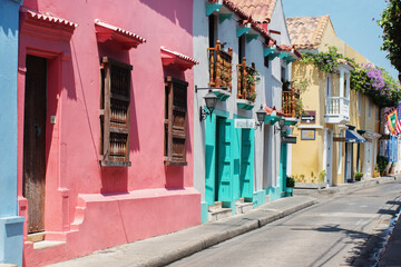 Fototapeta na wymiar colorful buildings of the colonial era in the city of cartagena colombia