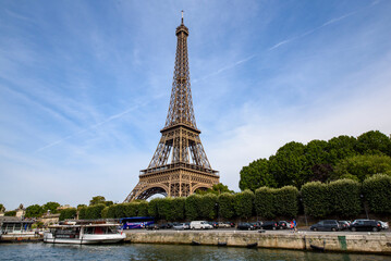 Fototapeta na wymiar Paris, France, August 2015: Eiffel tower in Paris, France.