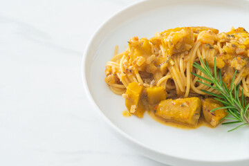 pumpkin spaghetti pasta alfredo sauce