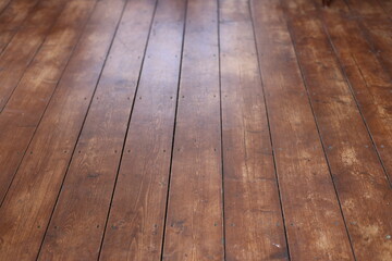 엔틱 분위기의 나무로된 마루 바닦