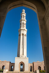 Fototapeta premium The impressive Sultan Qaboos Grand Mosque, Muscat, Oman