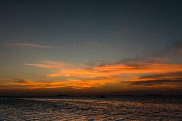Obraz premium Beautiful sunset over tropical Indonesian Island Karimunjava. 