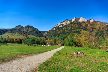Autumn landscape of the Pieniny Mountains with the Three Crowns  peak. Poland