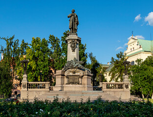 Fototapeta na wymiar Adam-Mickiewicz-Denkmal, Warschau, Polen