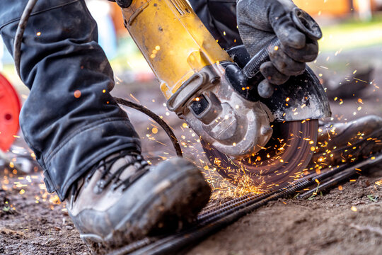 cutting iron fittings with a grinder