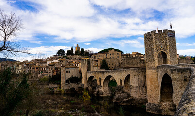 Fototapeta premium Medieval fortificate town in stown in Spain