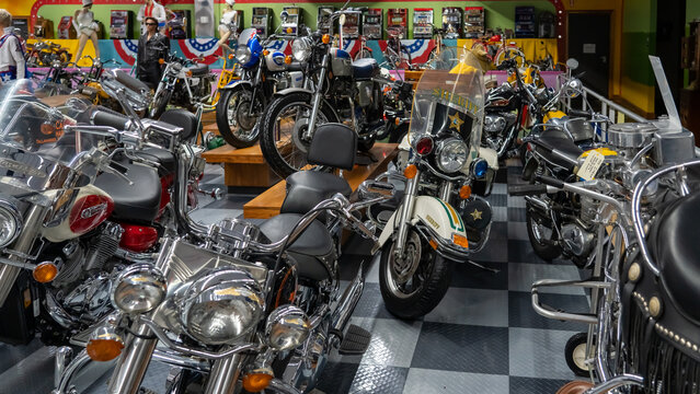 Classic motorcycles at Tallahassee Automobile Museum. 