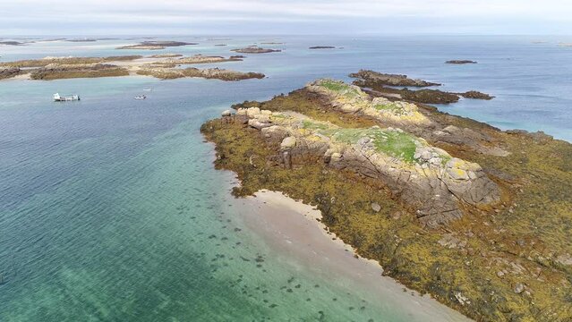 Les &icirc;les Chausey, au large de Granville.