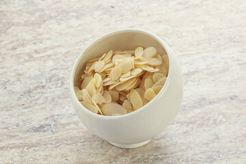 Almond nut slices for culinary