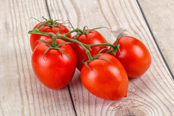 Raw red Flamenco tomato branch