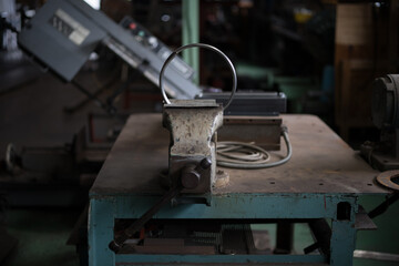 Setup before welding by holding the cut material in a vise

