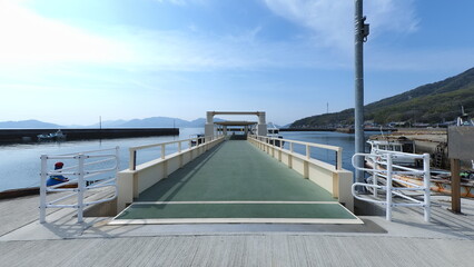 Fototapeta na wymiar 粟島（香川県）粟島港桟橋2