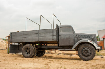 Obraz premium old vintage lorry .retro truck on natural background