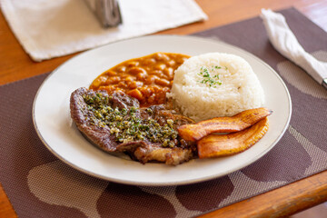 Comida peruana de un restaurante
