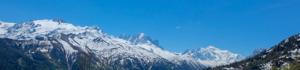 Fototapeta na wymiar Alpen am Mont Blanc in Frankreich und der schönen Schweiz