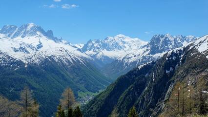 Fototapeta premium Alpen am Mont Blanc in Frankreich und der schönen Schweiz