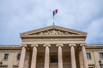 Palais de justice français