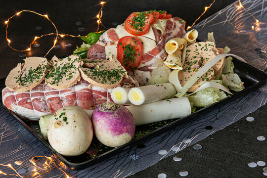 r&ocirc;ti roast, repas de f&ecirc;te, &agrave; emporter, &agrave; cuire, &agrave; cuisiner