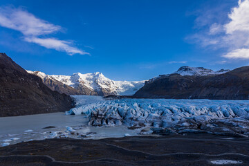 Svinafellsjokull glacier in a sunny day