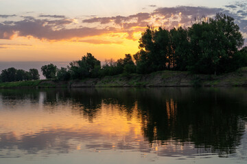 Fototapeta na wymiar The Great Russian Volga River and its banks.