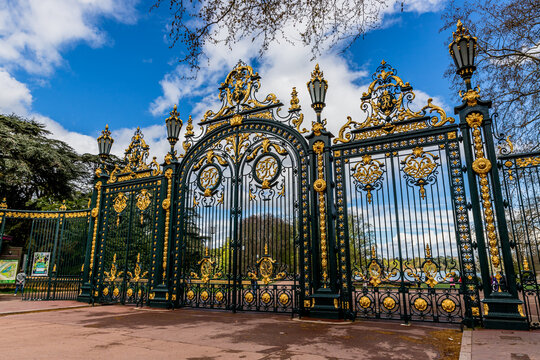 Porte des enfants du Rh&ocirc;ne du Parc de la T&ecirc;te d'Or de Lyon