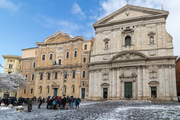 Fototapeta na wymiar Ancient catholic church in Rome, Italy