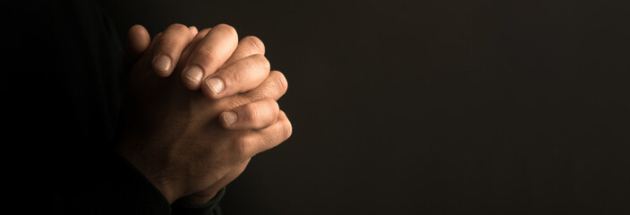 hand of prayer to God