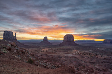 Sunrise - Monument Valley
