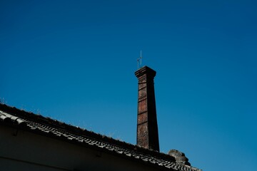 酒造跡地に、昭和レトロな煉瓦の煙突