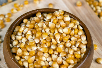 dry corn for cooking and popcorn