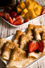 pancakes with strawberries