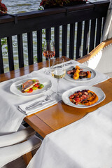 Three course dinner with white wine