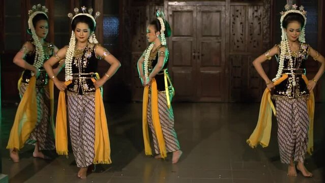 Javanese Dance