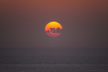 屏風岩展望台から見た日本海に沈む夕日の情景＠丹後半島、京都