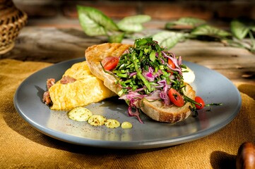 omelette with vegetables