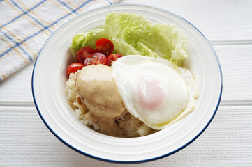 ロコモコ丼