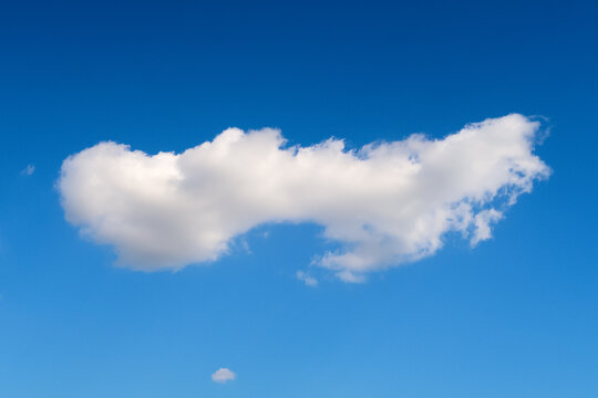Cloud clear sky deep blue white candid panorama landscape detail natural nature