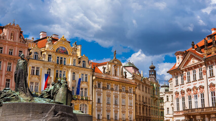 Fototapeta na wymiar Beautiful Old Town Square with Jan Hus memorial in Prague