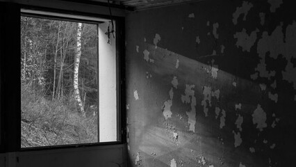 Fenêtre cassé dans un bâtiment abandonné