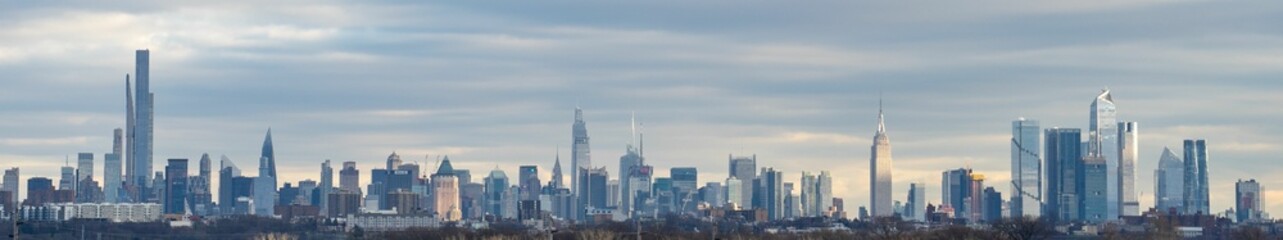 Fototapeta na wymiar Panoramic of the New York cityscape, the skyscrapers of Manhattan